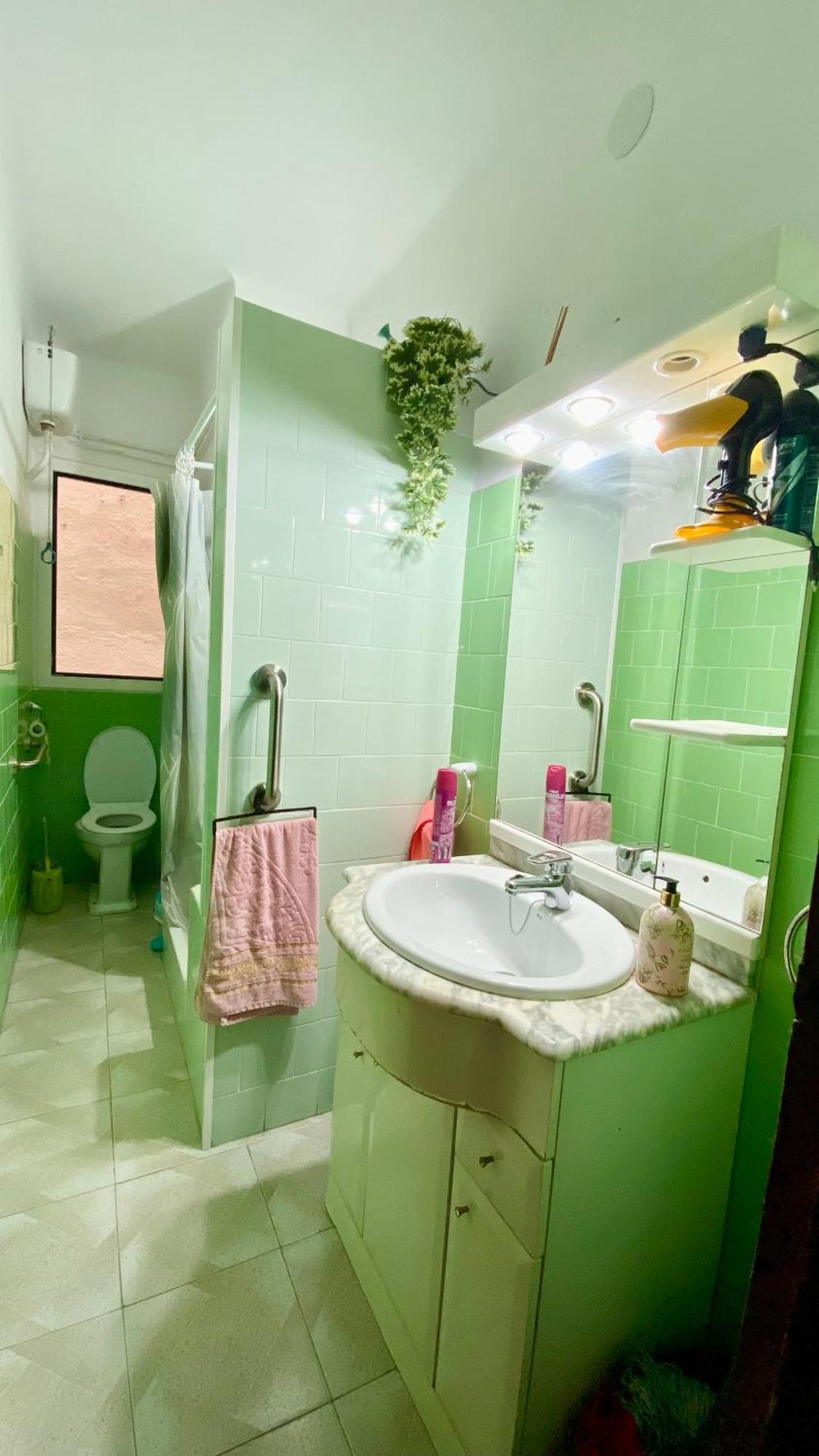 Habitacion Barato En Piso Familiar Compartido El Centro De La Ciudad Cerca De La Estacion De Autobuses Тарагона Екстериор снимка